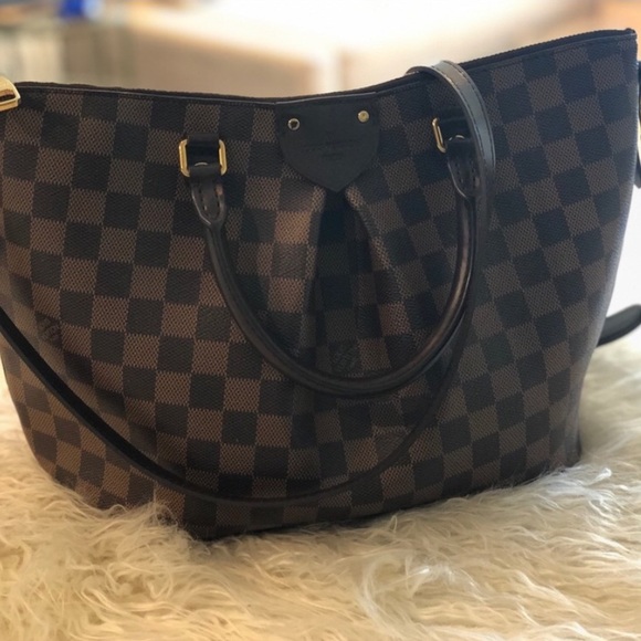 Brand New Louis Vuitton Purse - Picture 2 of 5